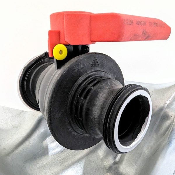 1000 Litre 275 Gallon Reconditioned IBC Tote with 1.5 Inch Ball Valve Camlock/Quick-Connect - Image 2